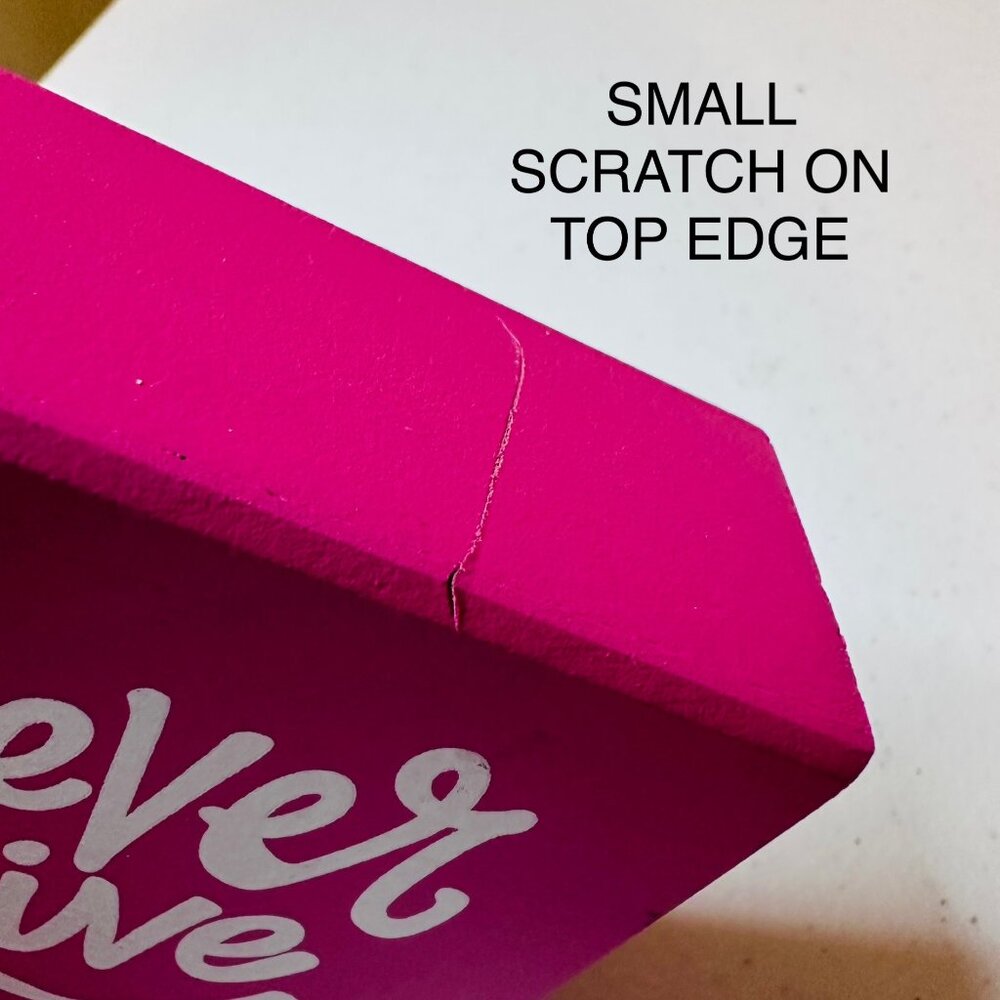 Motivational Pink Box Sign "Never Give Up" Table Decoration Sign Valentines Day - Picture 7 of 11